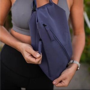 DAE Activewear Sling Bag